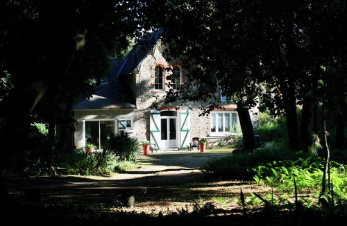 Pornichet House | Typical charming residence in 400 of the beach in park sported of 4000m2