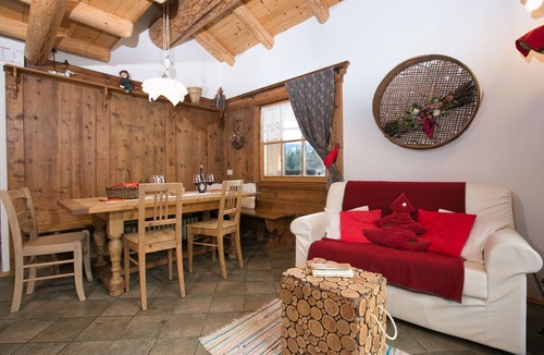 Bellamonte Cottage | Typical Cottage in Bellamonte Italy with bubble bath