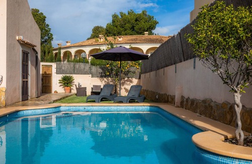 Son Moll House | Typical Majorcan town house with pool – Casa Manolo