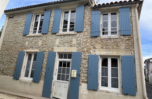 Saint-Georges-d'Oleron House | Typical Oléron House, 6 sleeps, town center