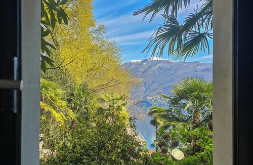 Brissago House | Typical rustico on the edge of the village idyllically bordering the forest