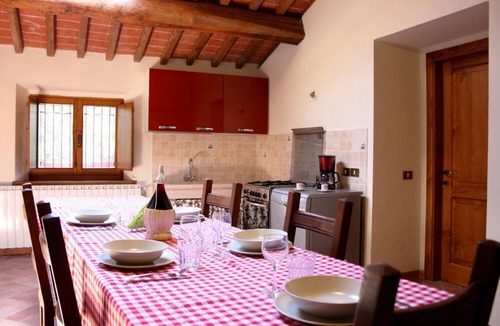 Arezzo Villa | Typical stone farmhouse with private pool and garden situated in a hilly position a few km from the