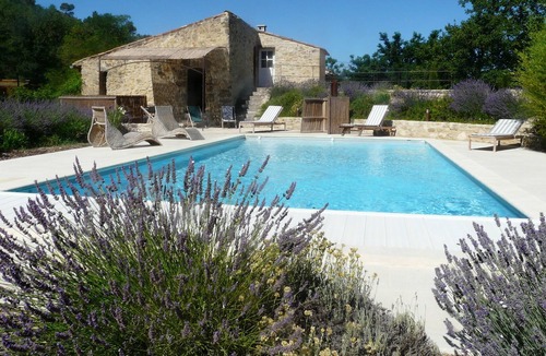 Ansouis House | Typical stone house with heated private swimming pool in Luberon, 10 persons