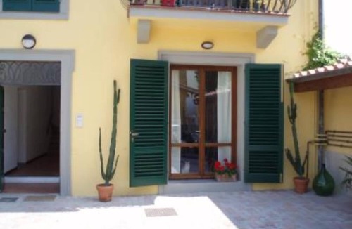 Campi Bisenzio Apartment | TYPICAL TUSCAN APARTMENT 8 KM FLORENCE.