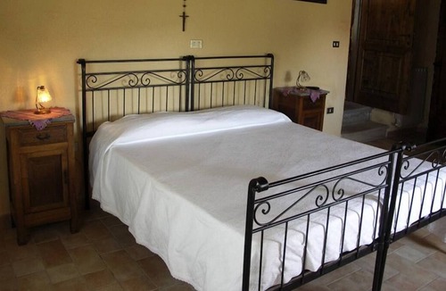 Piancastagnaio Villa | Typical Tuscan farmhouse with private pool
