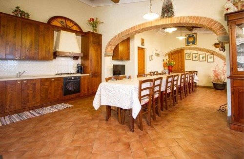 Pozzo Villa | Typical villa with private swimming pool and large park. Perfect for large groups and family reaunio