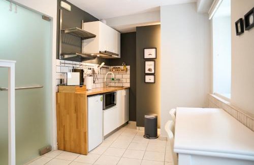 Mytilene Apartment | #Tyrtaiou Modern Design Studio
