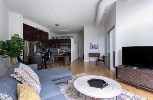 McLean Apartment | Tysons Corner 1br w gym pool nr galleria mall WDC-825