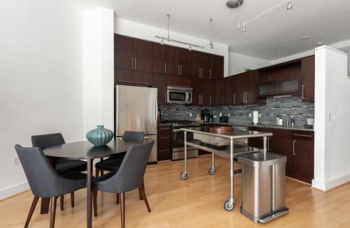 McLean Apartment | Tysons Corner 1br w gym pool nr galleria mall WDC-825