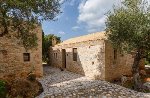 Riglia House | Tzokeika Traditional Settlement