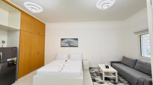International City Apartment | U10 Luxury studio with balcony italy cluster international city