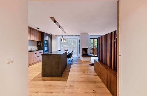 Nova Ponente Apartment | UB31 One Apartment – Exclusive Retreat with Mountain Views & Wellness