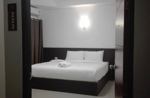 Mak Khaeng Hotel | UD House
