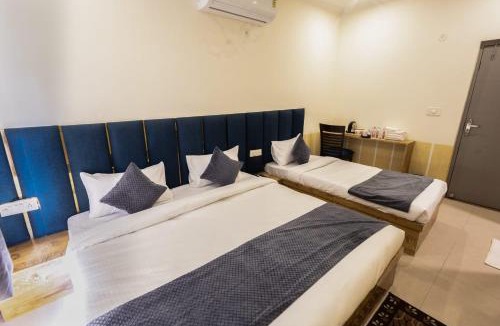 Agra Hostel | UDIT Palace