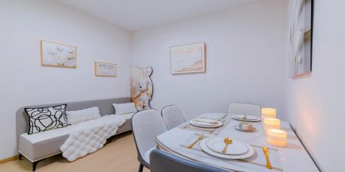 Downtown Shanghai Apartment | Uffice apartment