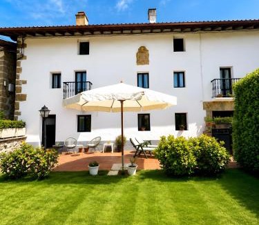 Larraun Villa | Uitzenea Casa familiar con jardín