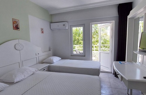 Kiris Hotel | UK Hotels Kiriş