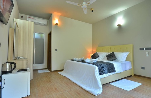 Ukulhas House | Ukulhas Beach Inn