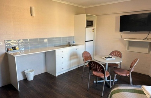 Ulladulla Hotel | Ulladulla Harbour Motel