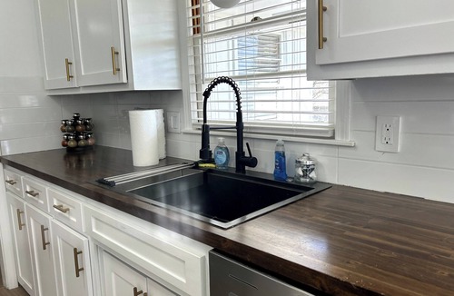 Grandview House | Ultimate 2 King Ensuite Contemporary 14 guests + Apt 5Bdrm