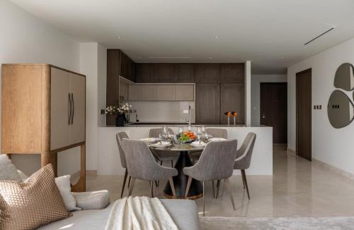 Dubai Marina Apartment | Ultimate Beachfront family home with panoram views!
