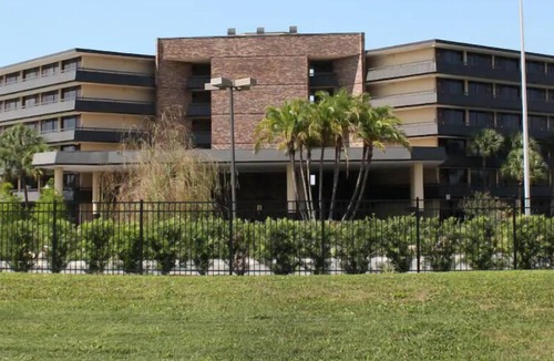 Florida Central Atlantic Coast House | Ultimate Disney Adventure! 3 Serene Units, Restaurant, Free Shuttle, Pool