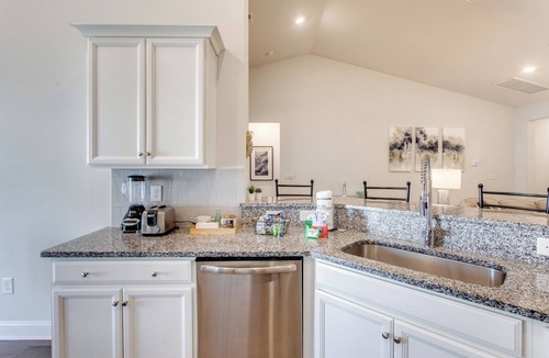 Red Hill Cottage | Ultimate Golf Resort Getaway in Myrtle Beach!