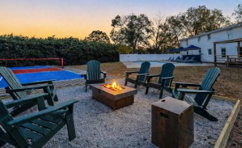 Mauldin House | Ultimate Group Getaway Pool Pickleball 5BR