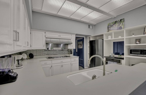 New Braunfels House | Ultimate New Braunfels Summer Getaway Sleeps Big Groups + Pool