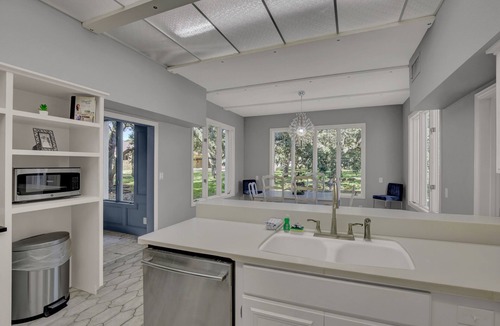 New Braunfels House | Ultimate New Braunfels Summer Getaway Sleeps Big Groups + Pool