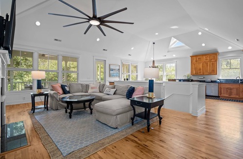 Cape Fear Station House | Ultimate Outdoor Living w/5 Porches 4 BR 4.5 BA Light & Bright BHI & Shoals