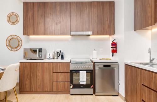 Dubai Apartment | Ultimate Stay - Stylish 1BR Apartment in La Mer Dubai with Balcony and Partial Marina Views