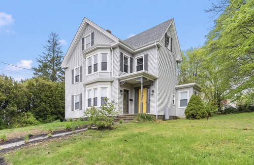Westerly Condo | Ultimate Summer Escape w/outdoor shower, fire pit minutes to beach