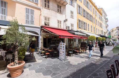 Carre d'Or Apartment | Ultra Central 2 Bdr - Rue de France
