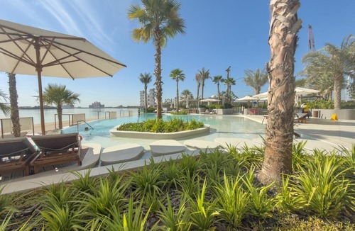 Palm Jumeirah Apartment | Ultra Luxury 2BD Beachfront & Panoramic Sea Views