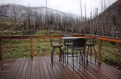 Grantsdale House | Ultra Luxury Mountain Retreat w/hot tub and huge game room with a bar & smart tv