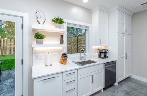 Columbia House | Ultramodern Net-Zero Briarwood Estate heart of Columbia MO