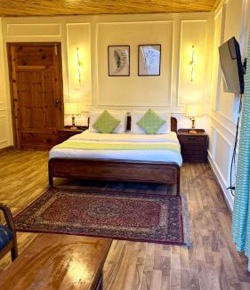 Khanspur Hotel | Umda Hotel