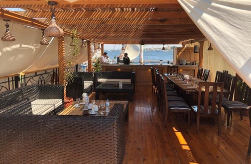 Aswan Hotel | Umm Kulthum