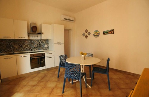 Marsala Villa | Una Chicca d'azzurro-Big house with large outdoor space, sea view, wifi, parking