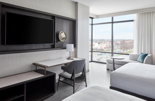 University Place Hotel | UNC Charlotte Marriott Hotel & Conference Center