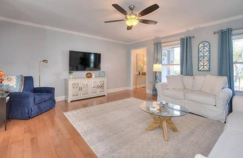 Tranquil Harbour House | Uncle Billy's Hideaway / Water Way Views and More!