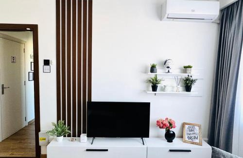 Sector 2 Apartment | UNDE Home