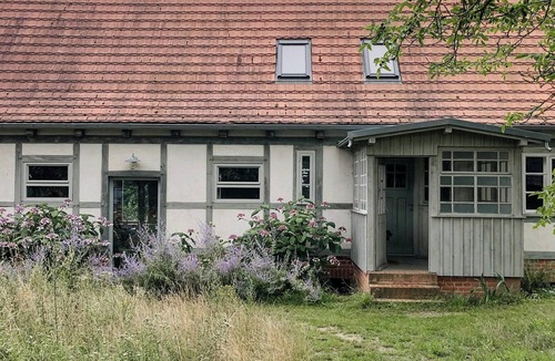 Uckerfelde House | Under the apple tree in Bertikow
