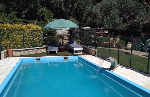Aseret House | Under the fig tree- A beautiful separate unit with a private pool in Aseret.