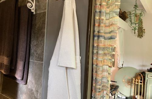 Paradou Bed & Breakfast | Une amazone en Provence
