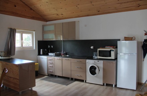 Saint-Germain-Chassenay Ski Chalet | Une Maison en Bois du Québec Près de Nevers, Moulins, le Pal et les Canaux !