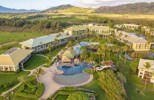 Hanamaulu Hotel | Unforgettable Beachside Getaway at Kauai Beach Resort