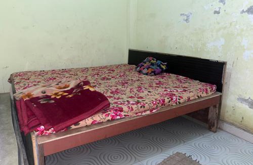 Auraiya House | Unic Hotel & Restaurant