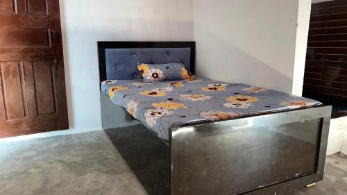 Auraiya House | Unic Hotel & Restaurant